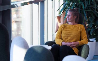 Fysioterapeutti Dinah Bedretdin tekee hyvinvoinnin mittatilaustyötä